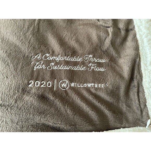 Willowtree Sherpa Fleece Throw Blanket Brown Polyester Soft Cozy Kanata NWT - Picture 2 of 12
